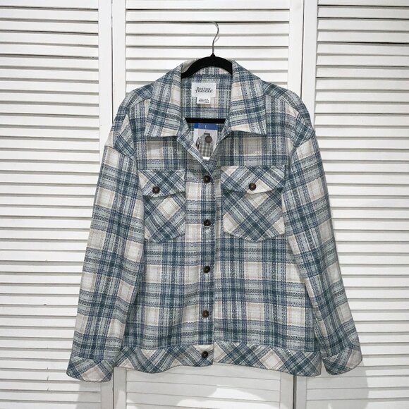 Boston Traders Plaid White and Blue Shacket - Picture 1 of 3